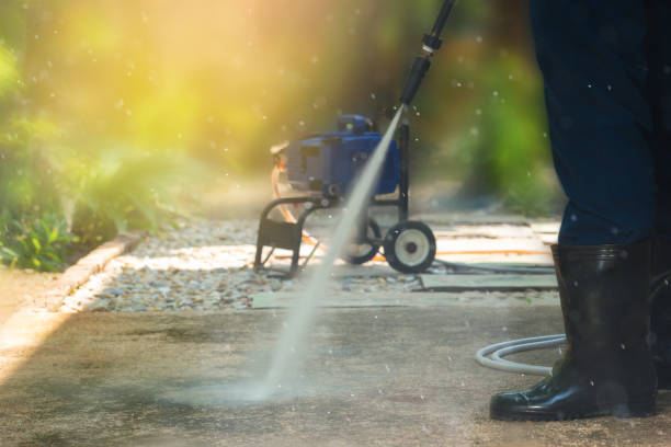 Best Gas Station Cleaning  in Splendora, TX
